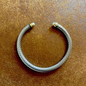 AUTHENTIC David Yurman cable cuff bracelet with pearl